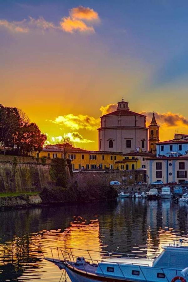 Mansarda Pieno Centro Apartman Livorno Kültér fotó